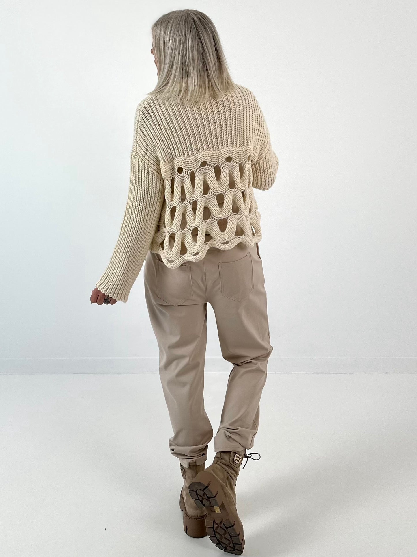 Short sweater model "Strada" - beige