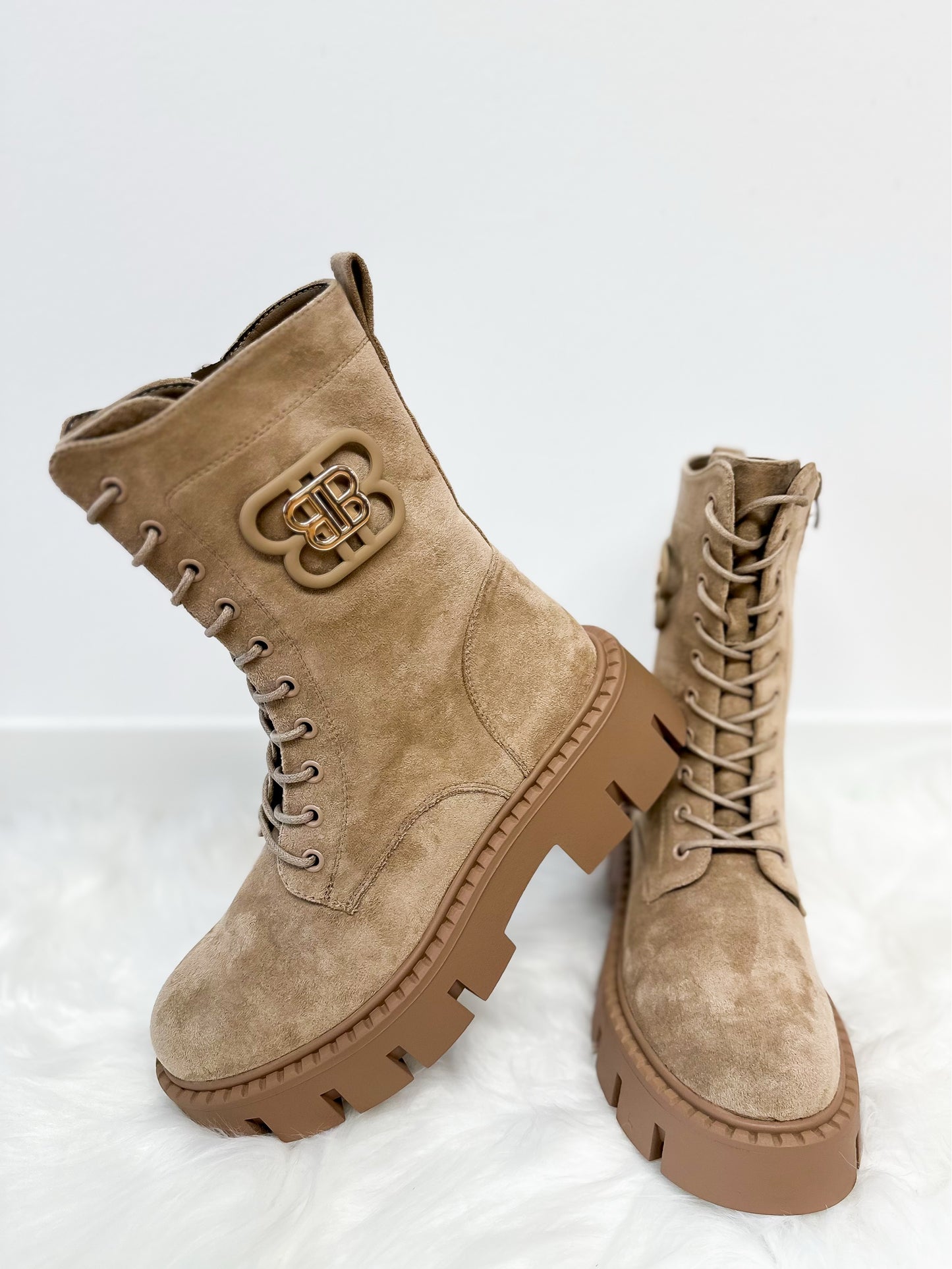 Bootie Modell "Bold Track" - beige