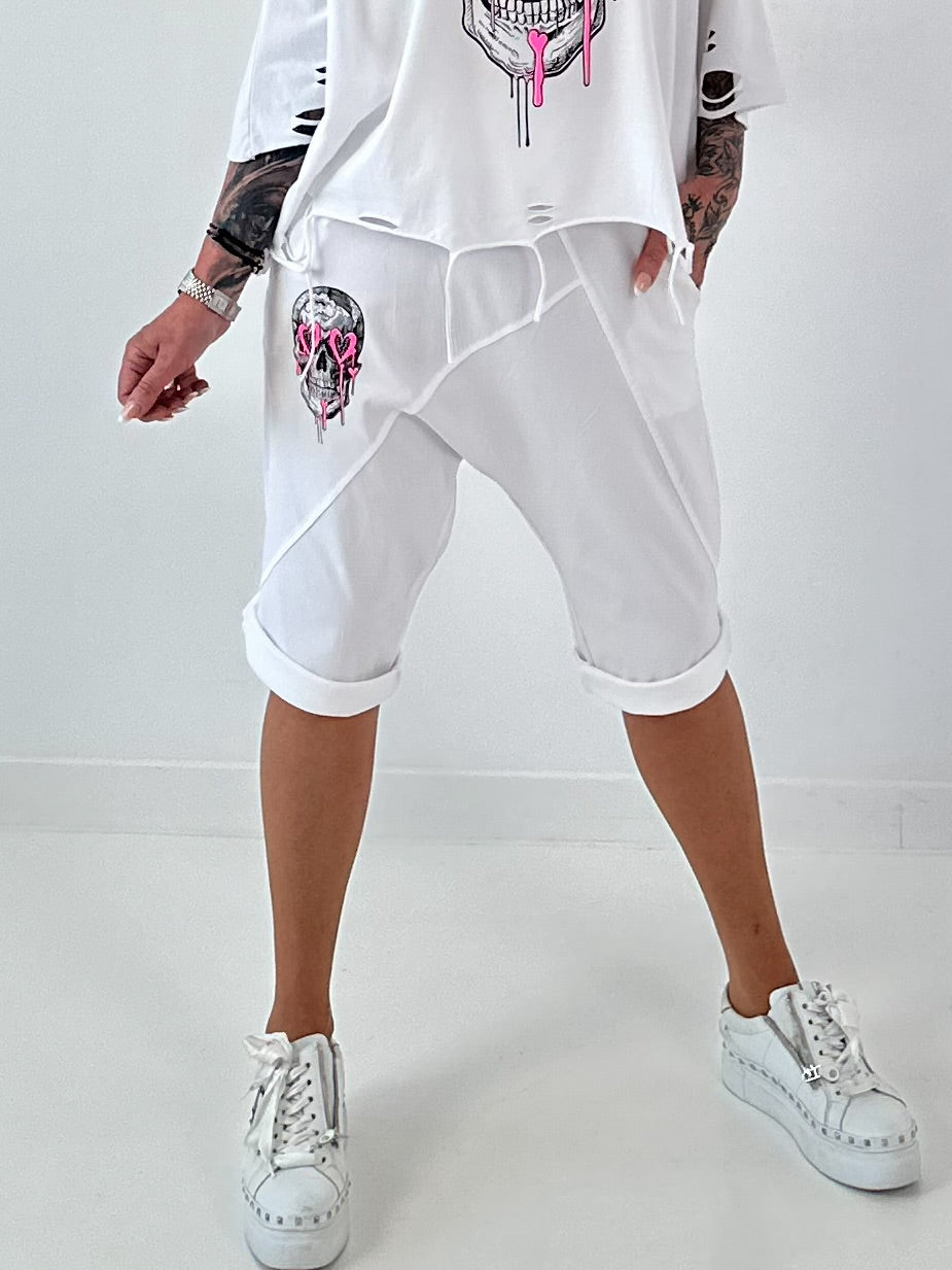 Kurze Baggy mit breiten Nähten - weiss