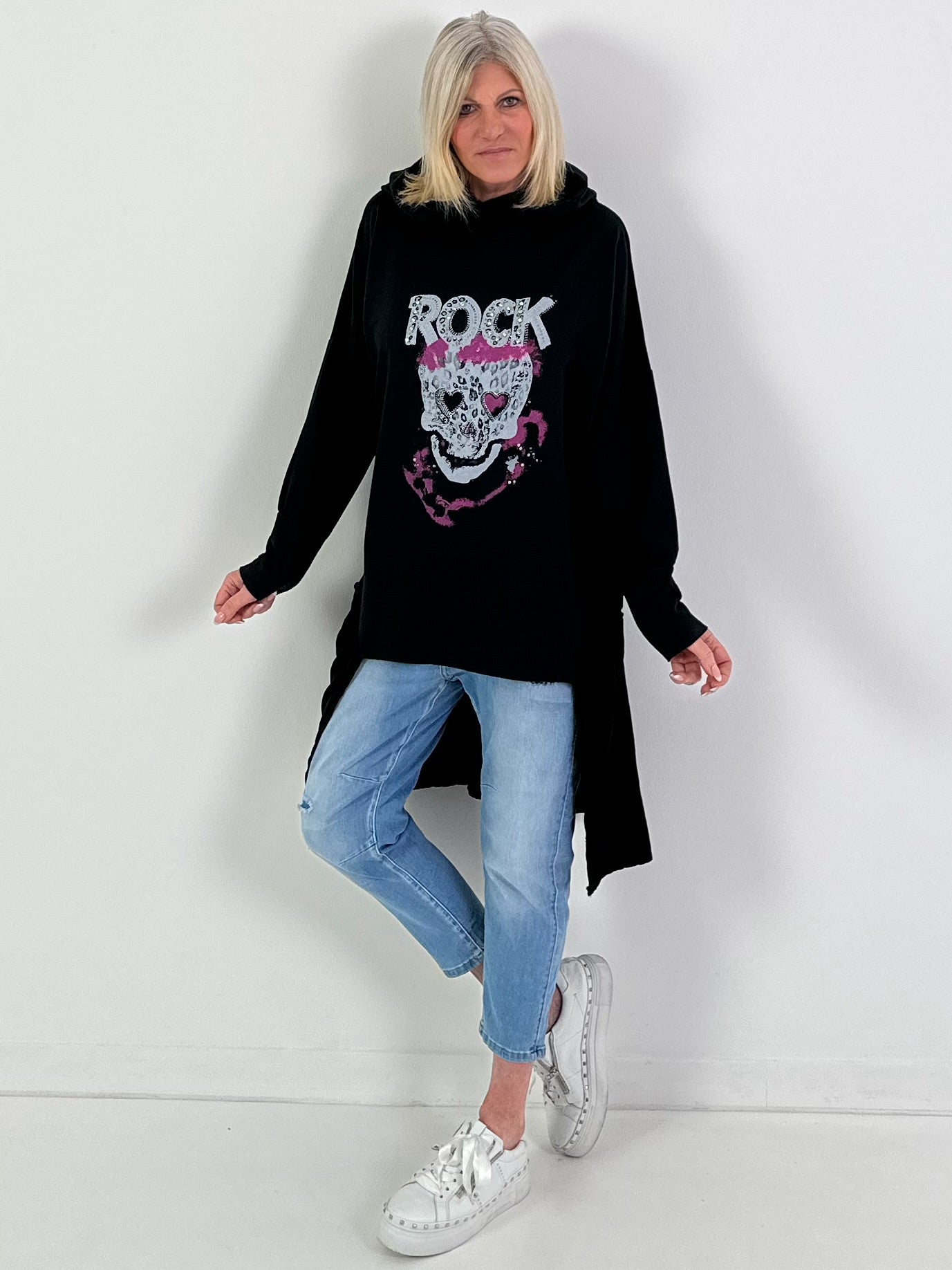 Hoodie model "Sparkle Skull" - zwart