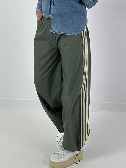 Hose mit elastischem Bund - oliv