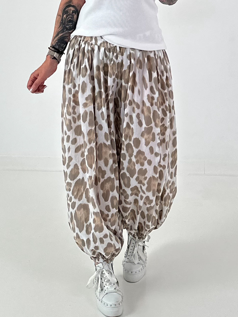 Leichte Pumphose mit stylischem Print  - weiss -mehrfarbig