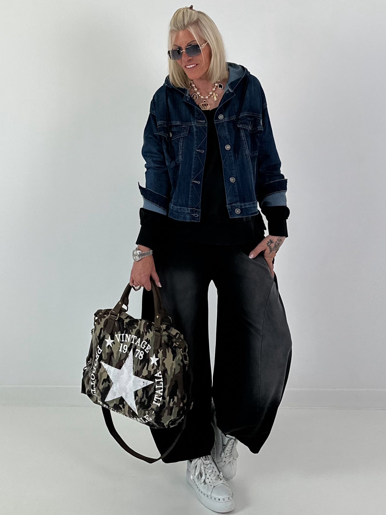 Lässiges Sweatshirt im Used-Look - schwarz