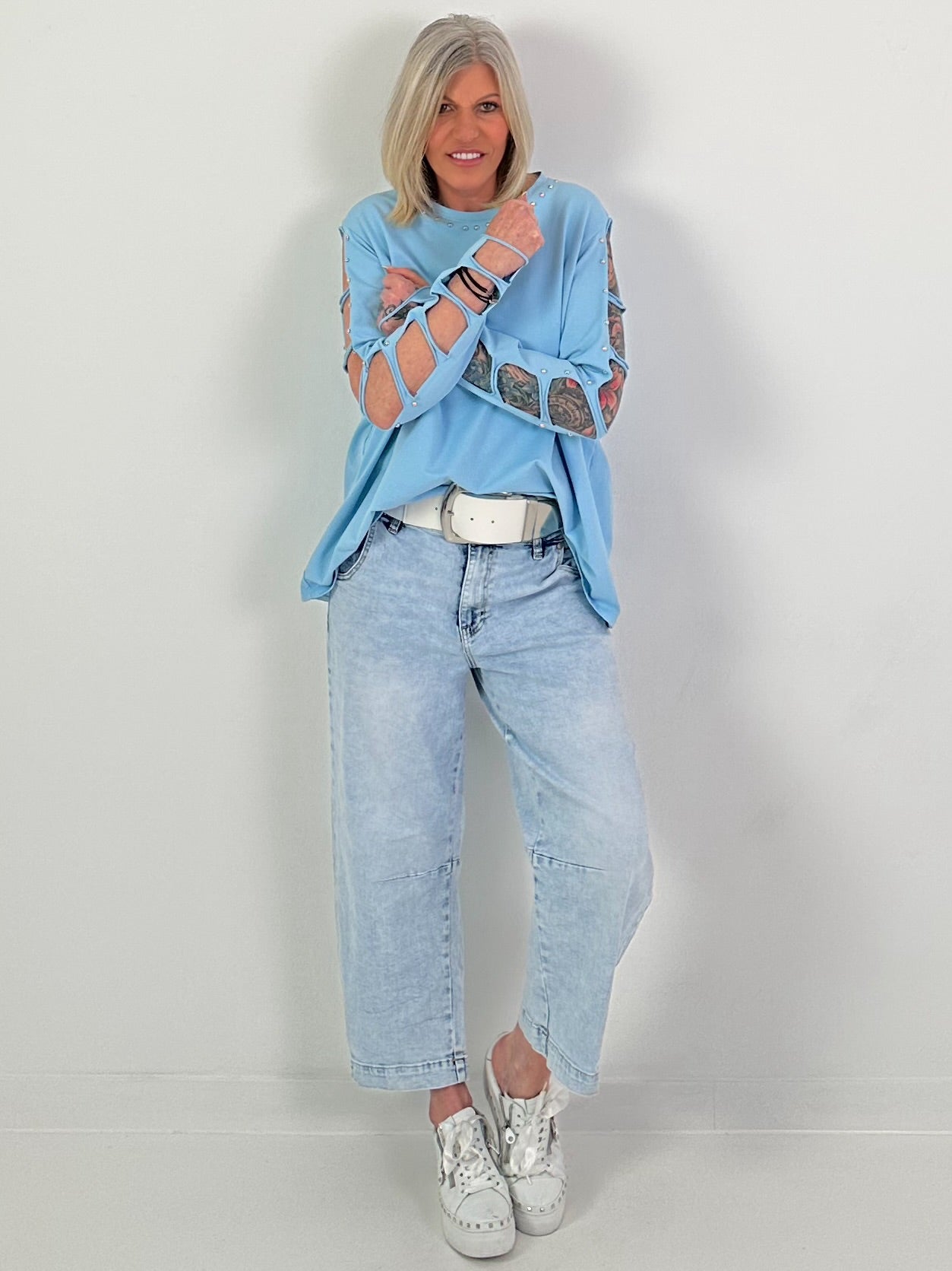 Shirt mit Nieten - hellblau