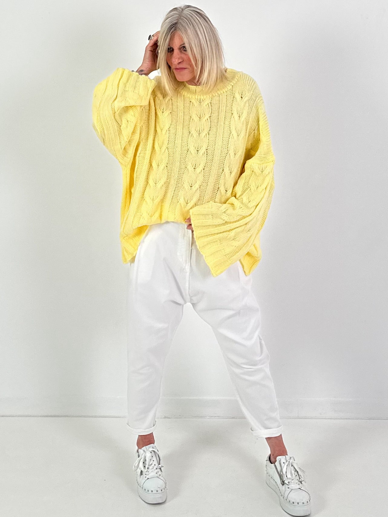 Pullover Modell "Soft Cable Knit" - gelb