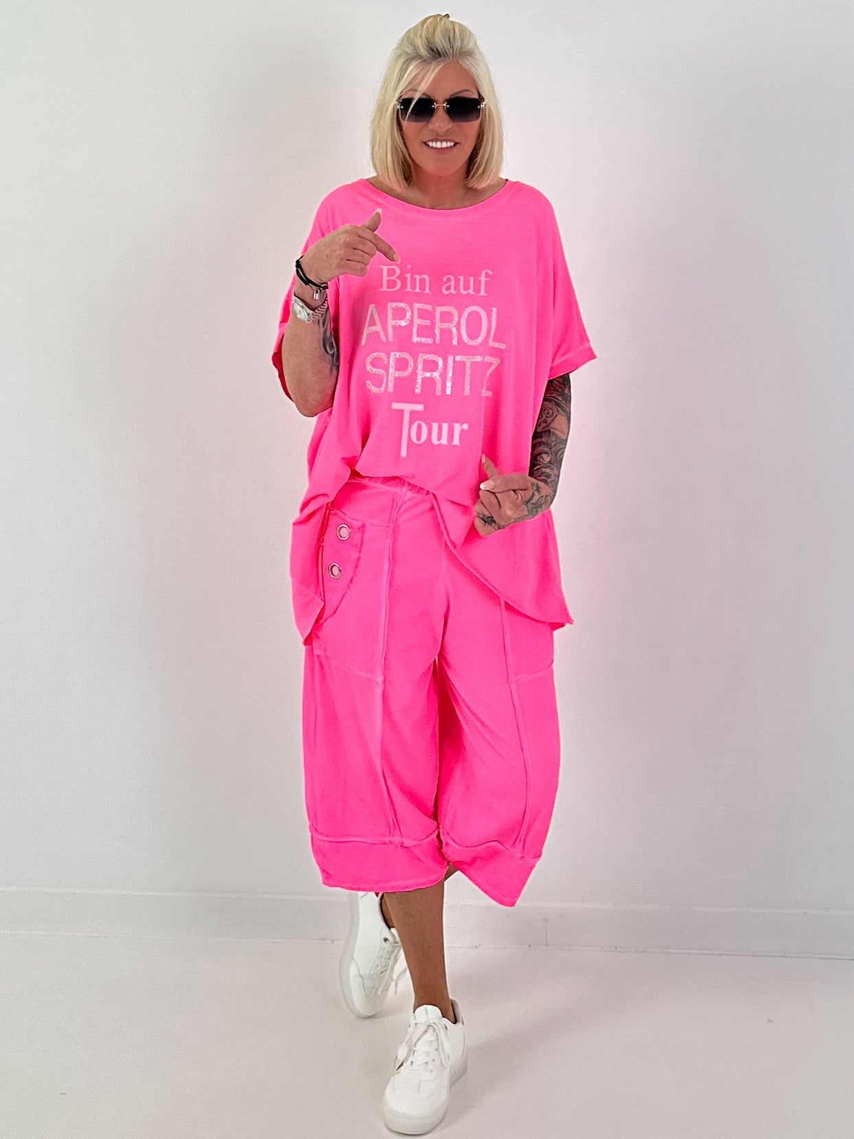 Lässige Sweathose mit Ösendetails - neonpink