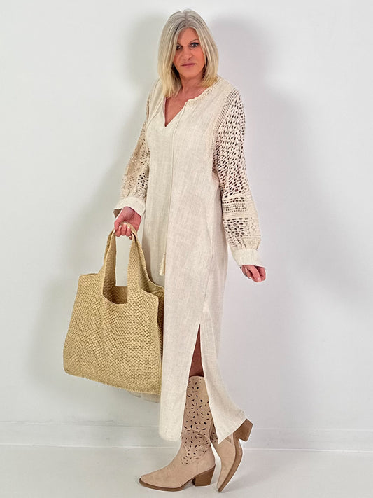 Leinen Kleid mit Häkeleinsätzen - beige