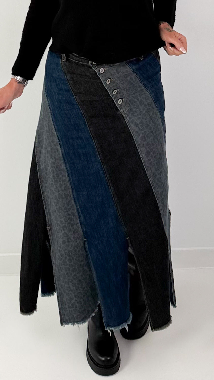 Jeansrock in verschiedenen Denim-Optiken- denim