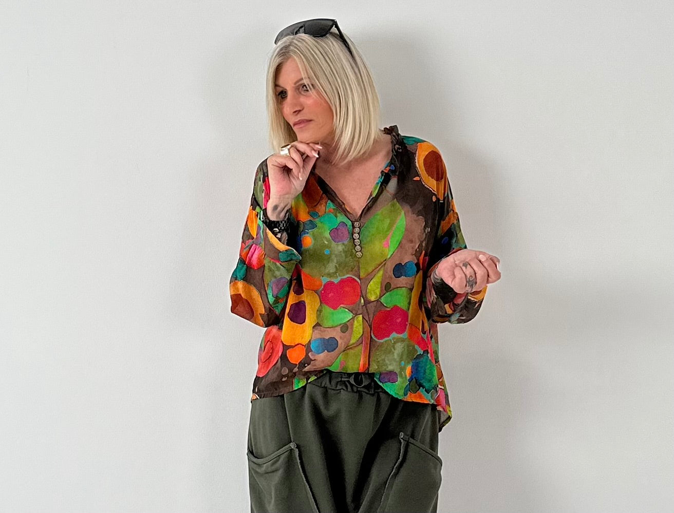 Tunic model "Points" - multicolored