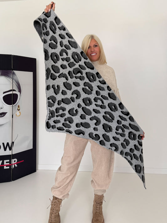 Snuggly triangular scarf - leopard-grey-multicoloured