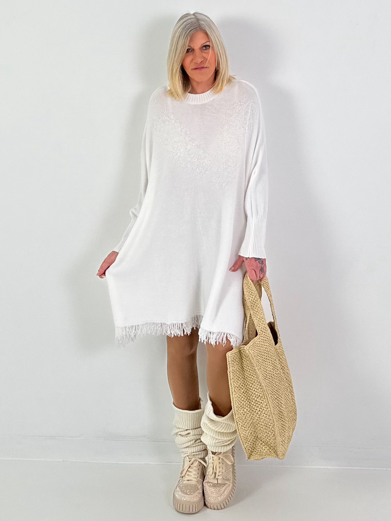 Strickkleid mit Fransen - weiss