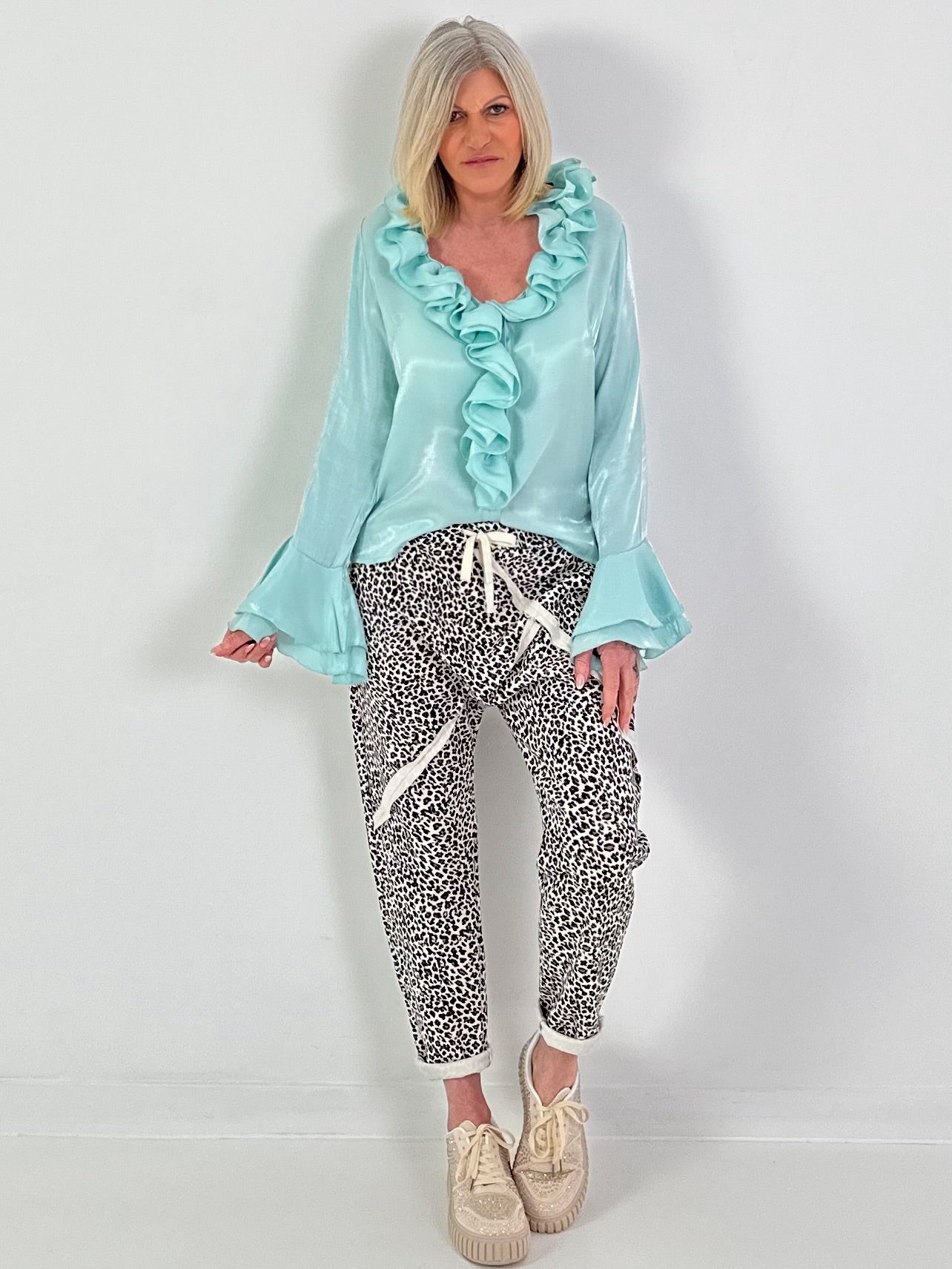 Bluse mit Volants - watergreen