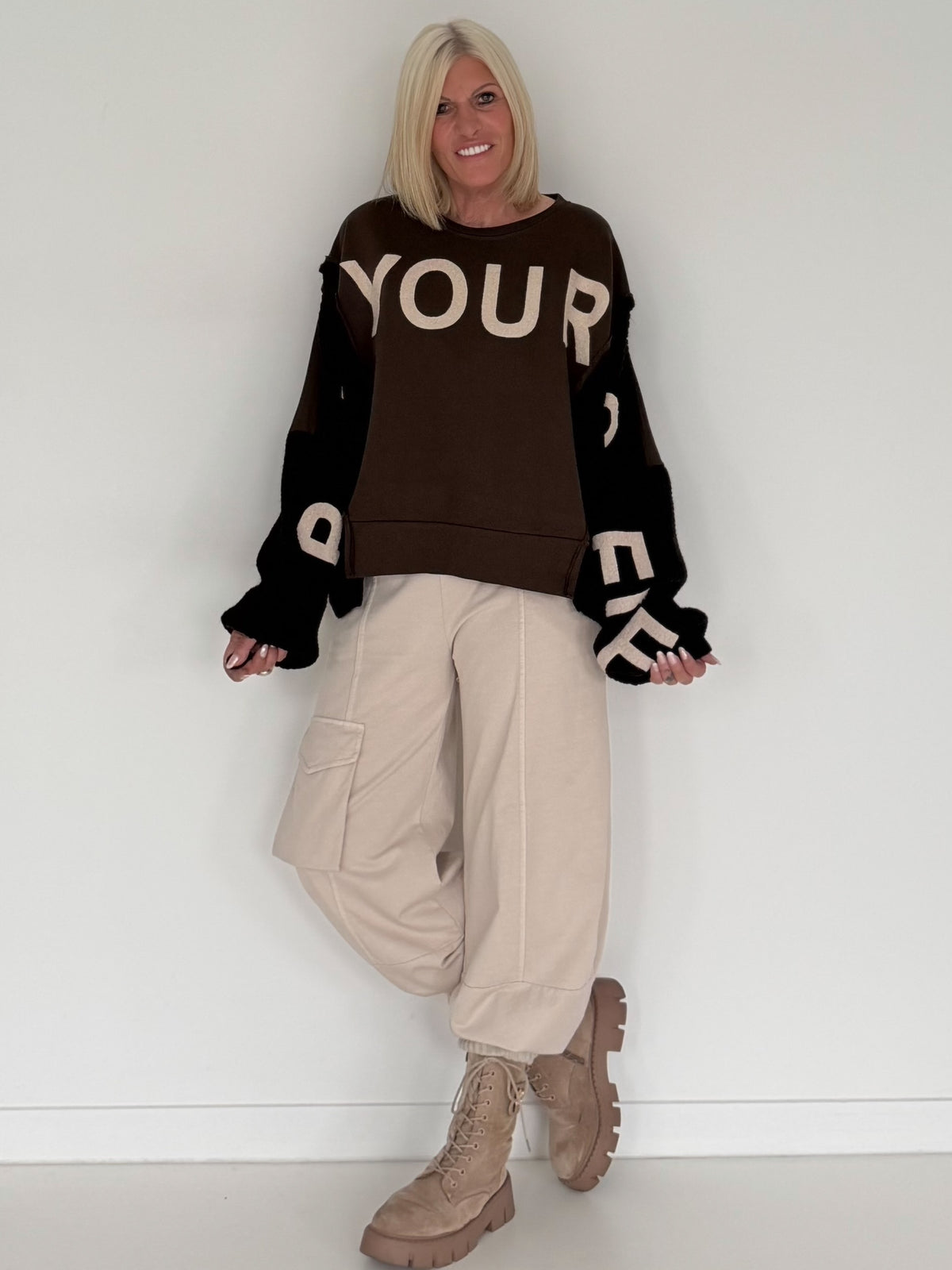 Sweater mit Strickeinsätzen - mokka