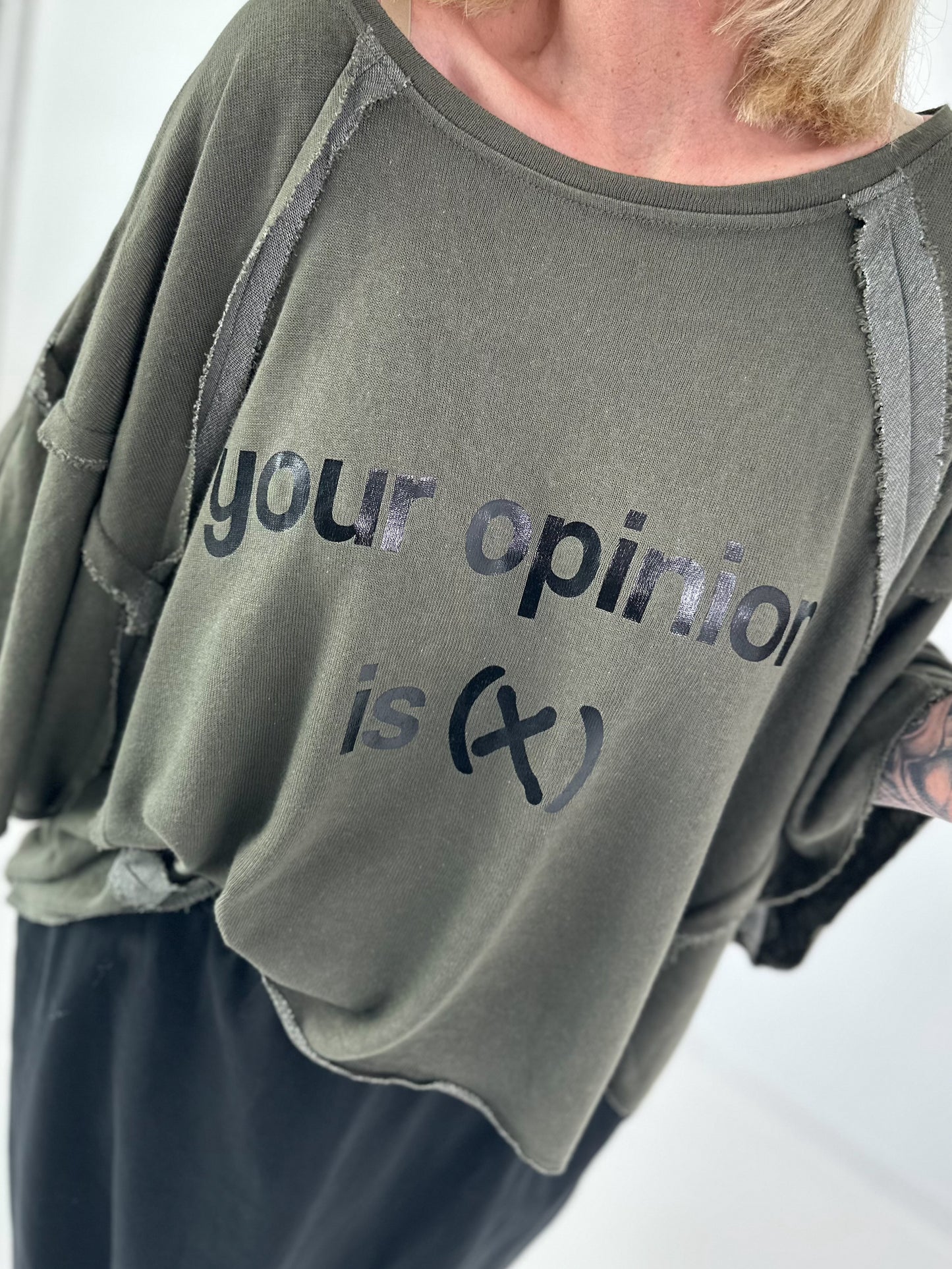 Oversized gebreid shirt met statementprint – olijf