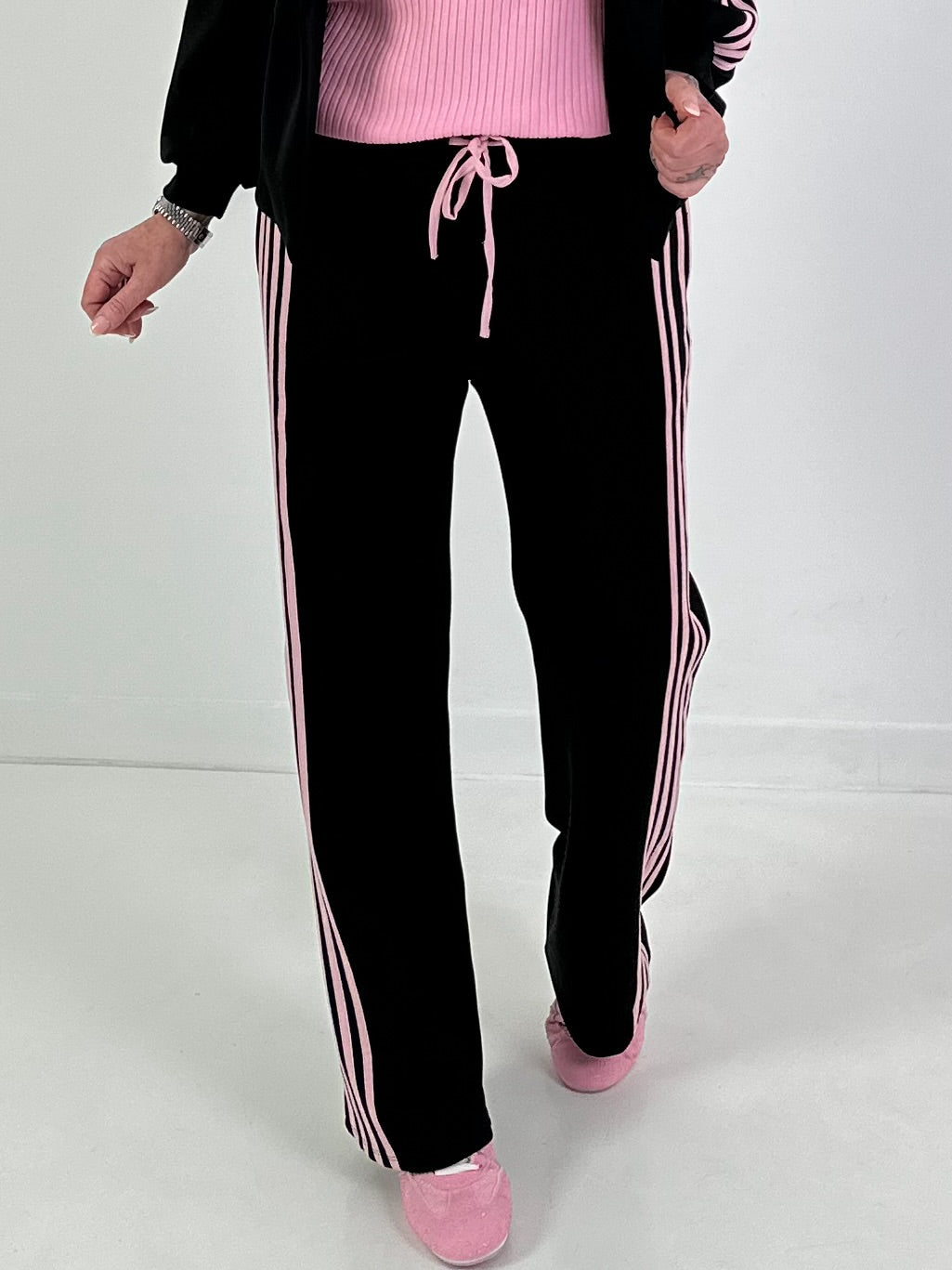 Hose mit Streifendetails - schwarz