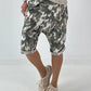 Kurze Baggy Camouflage Look - khaki-beige-mehrfarbig