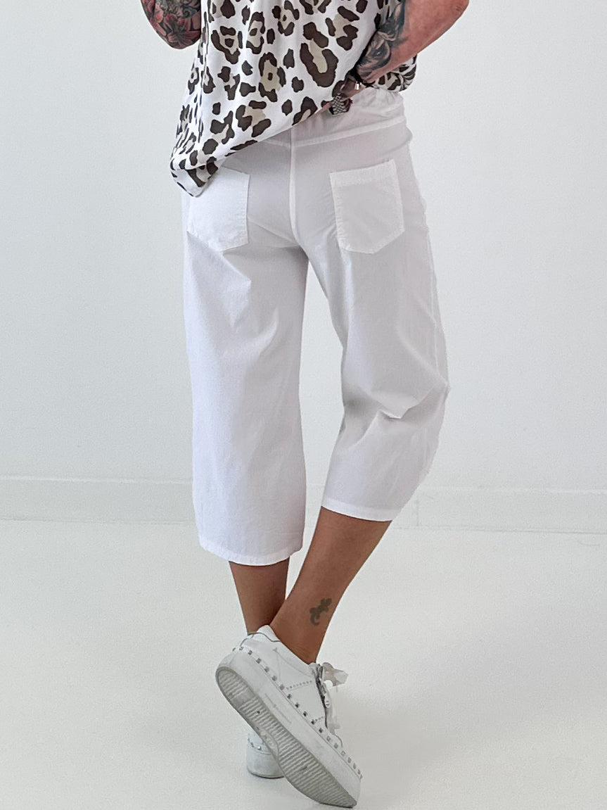 Hose mit Druckknöpfen Details - weiss