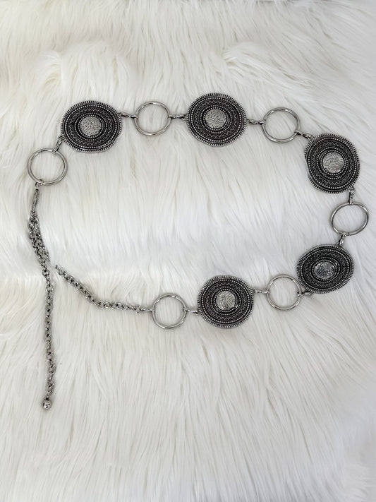 Kettengürtel mit dekorativen Metall-Ornamenten - silber