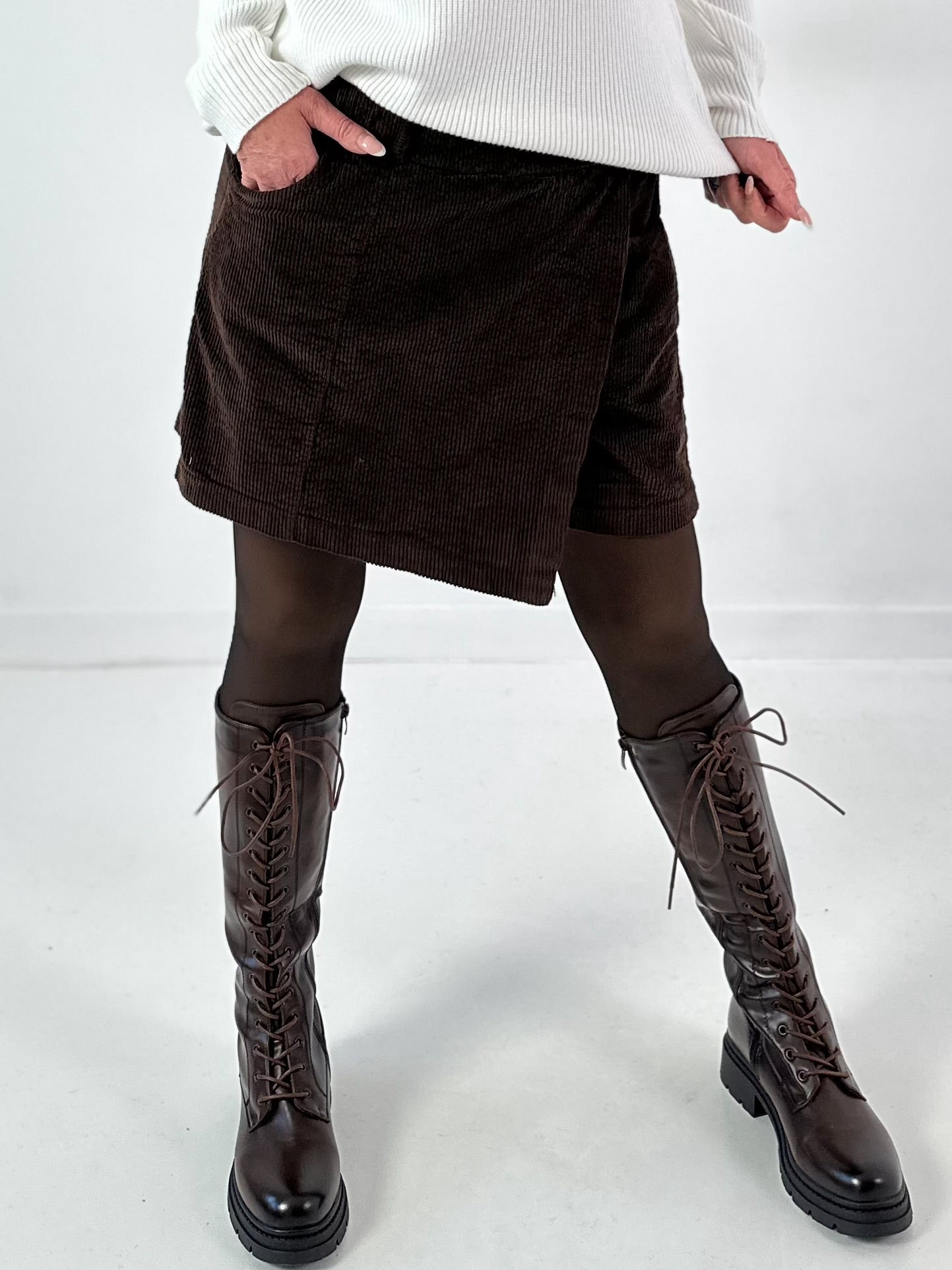 Skirt shorts model "Skorty" - coffee