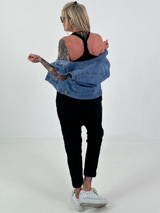 2nd choice top with crossover straps - black