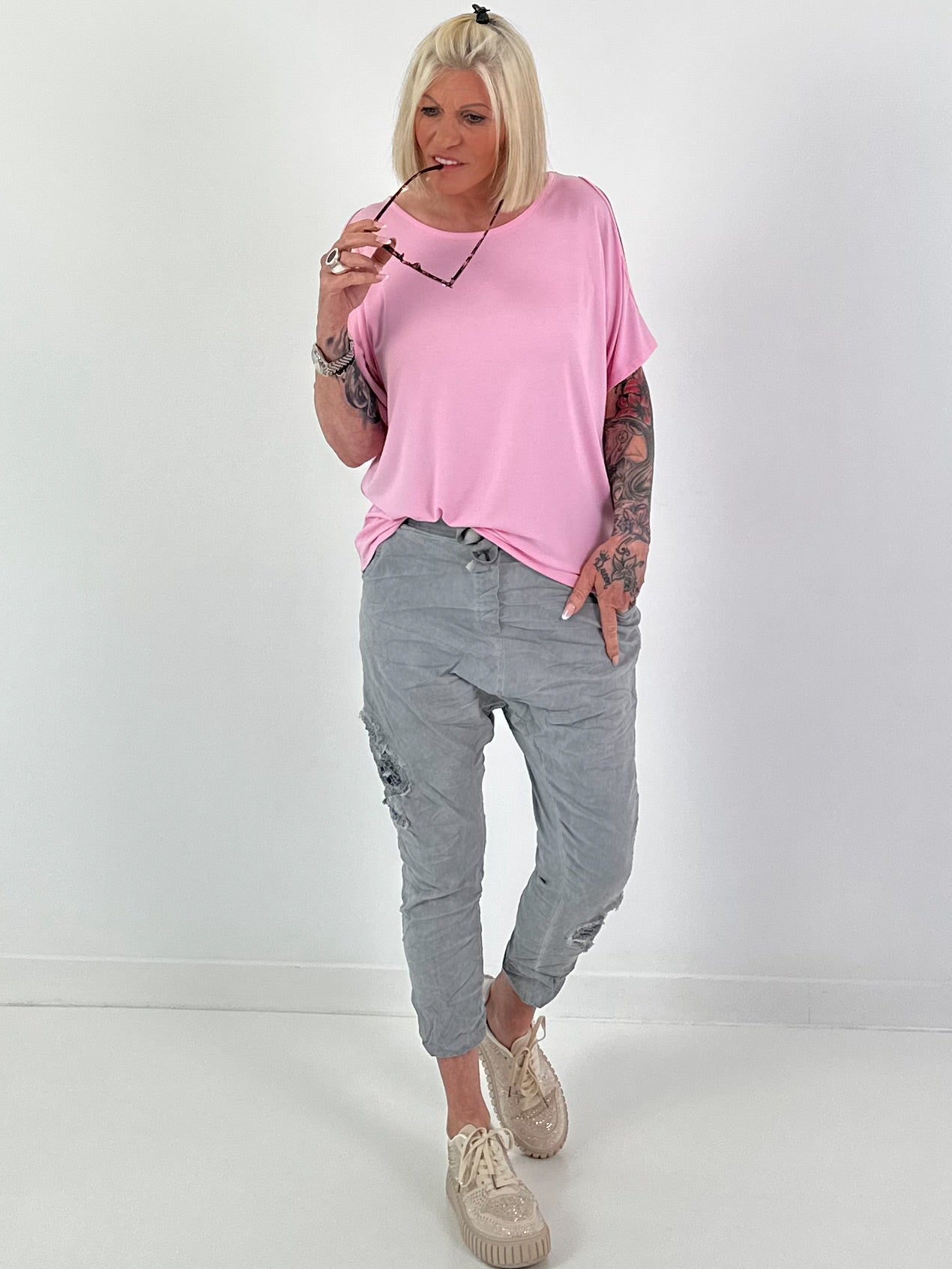T-shirt with cut-outs - pink