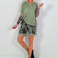 Feinstrick T-Shirt mit V-Ausschnitt - khaki