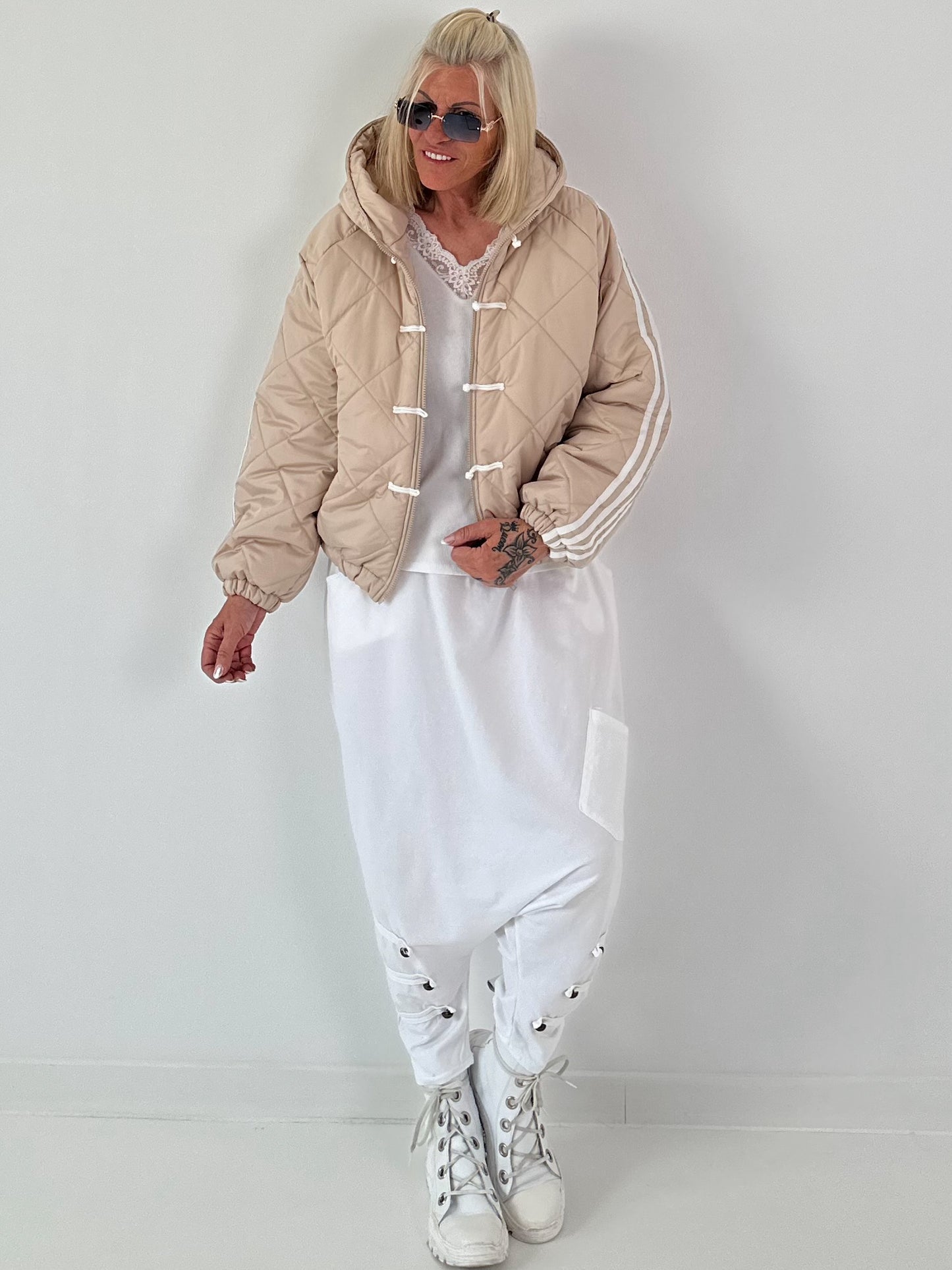 Bomberjacke mit Kapuze - beige