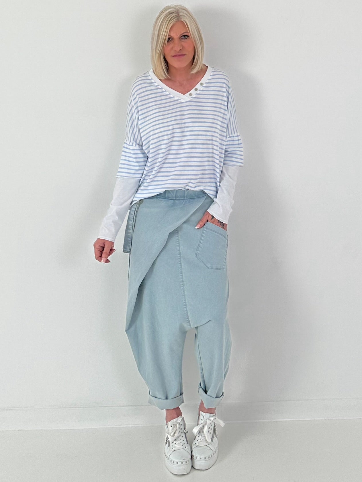 Shirt mit Streifen - hellblau-weiss