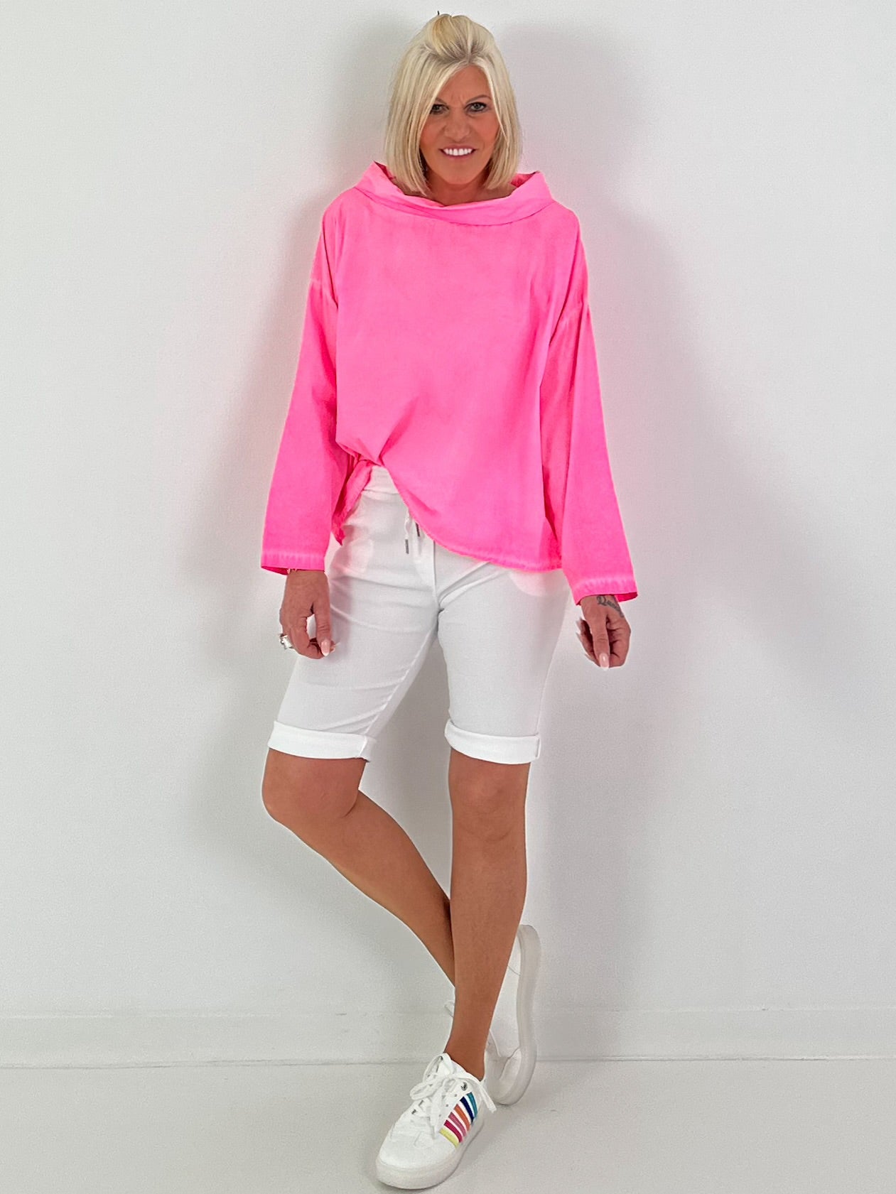 Blouse-style shirt with round neck - neon pink