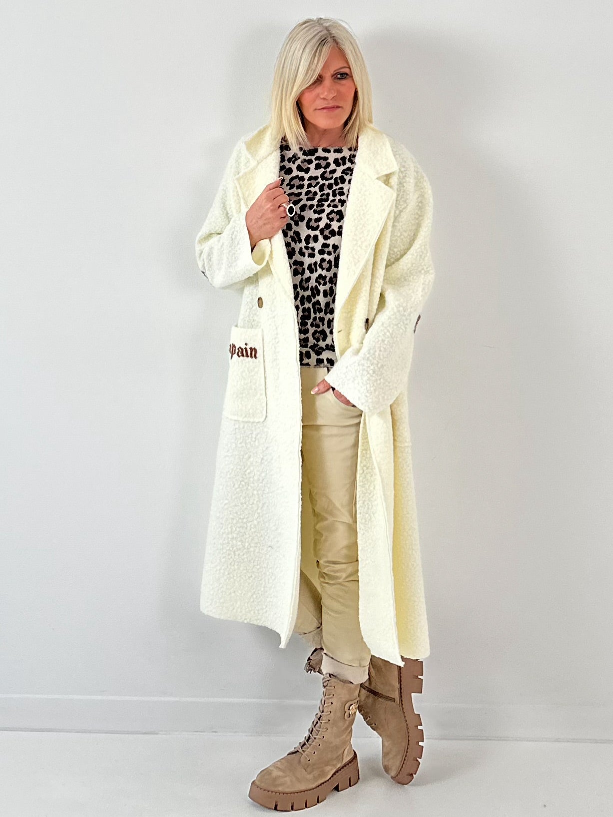 Bouclé jas model "Ecru Edge" - ecru