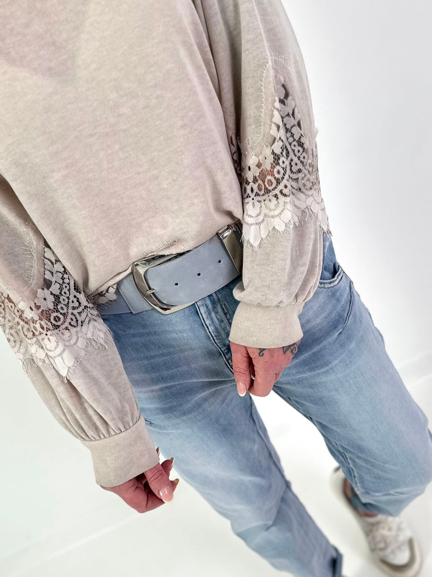 Pullover mit Spitzeneinsätzen - beige