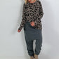 Shirt mit Leo-Print - taupe