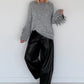 Kuschliger Pullover mit Fransen-Details - grau