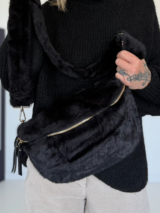 Faux fur crossbody bag - black
