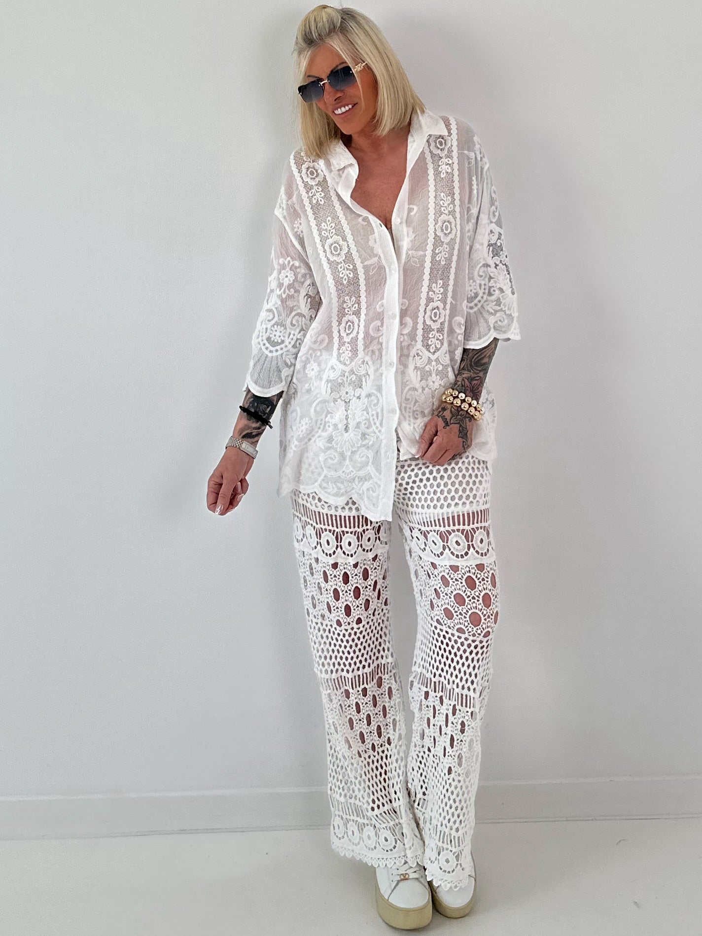 Ibiza Bluse mit aufwendigen Details - weiss