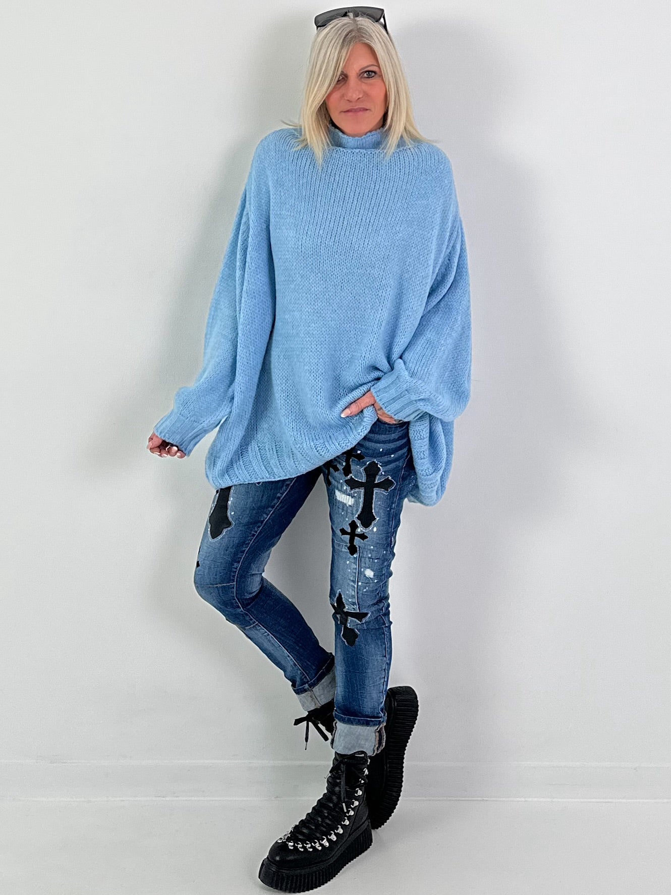 Oversized sweater model "Snuggle Arctic" - ice blue