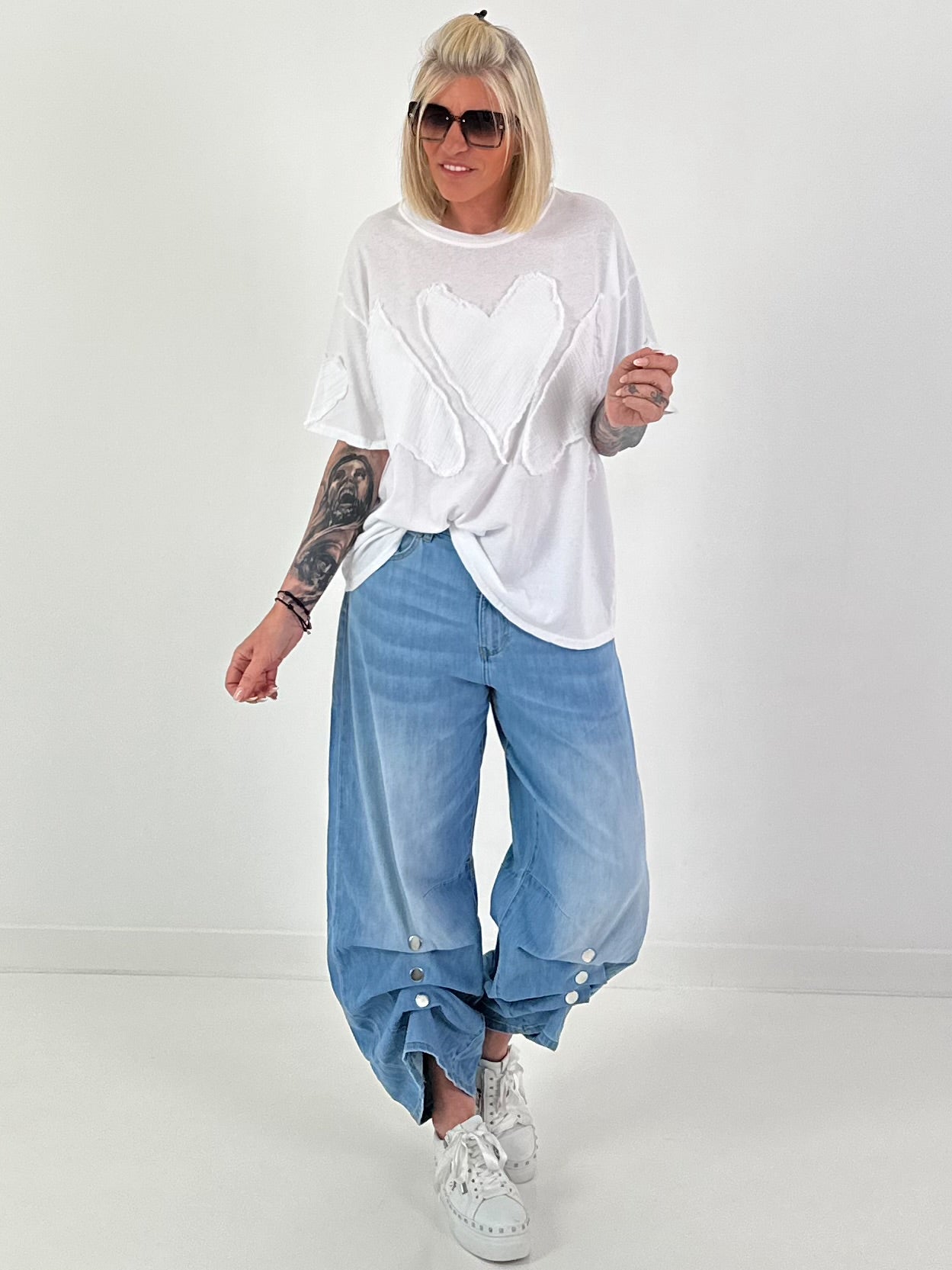 T-shirt with heart appliqués - white