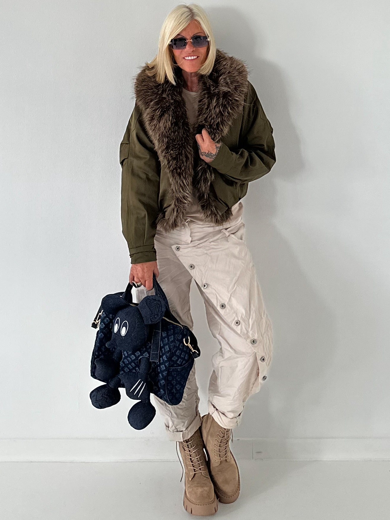 Jacke mit Fellkragen - oliv