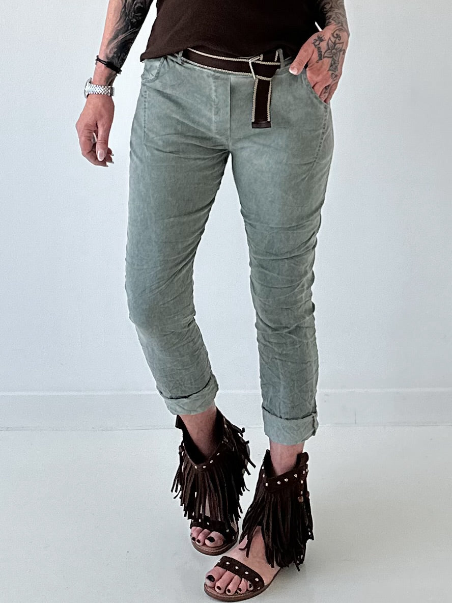 Hose stone washed mit Gürtel - khaki