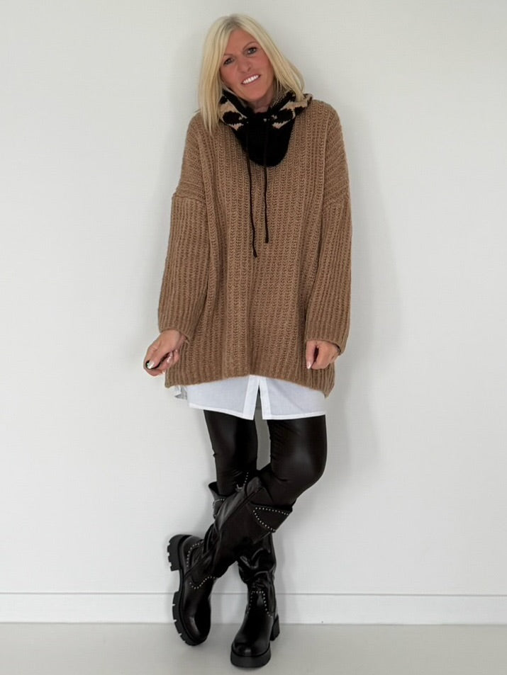 Ribbed knit sweater - caramel