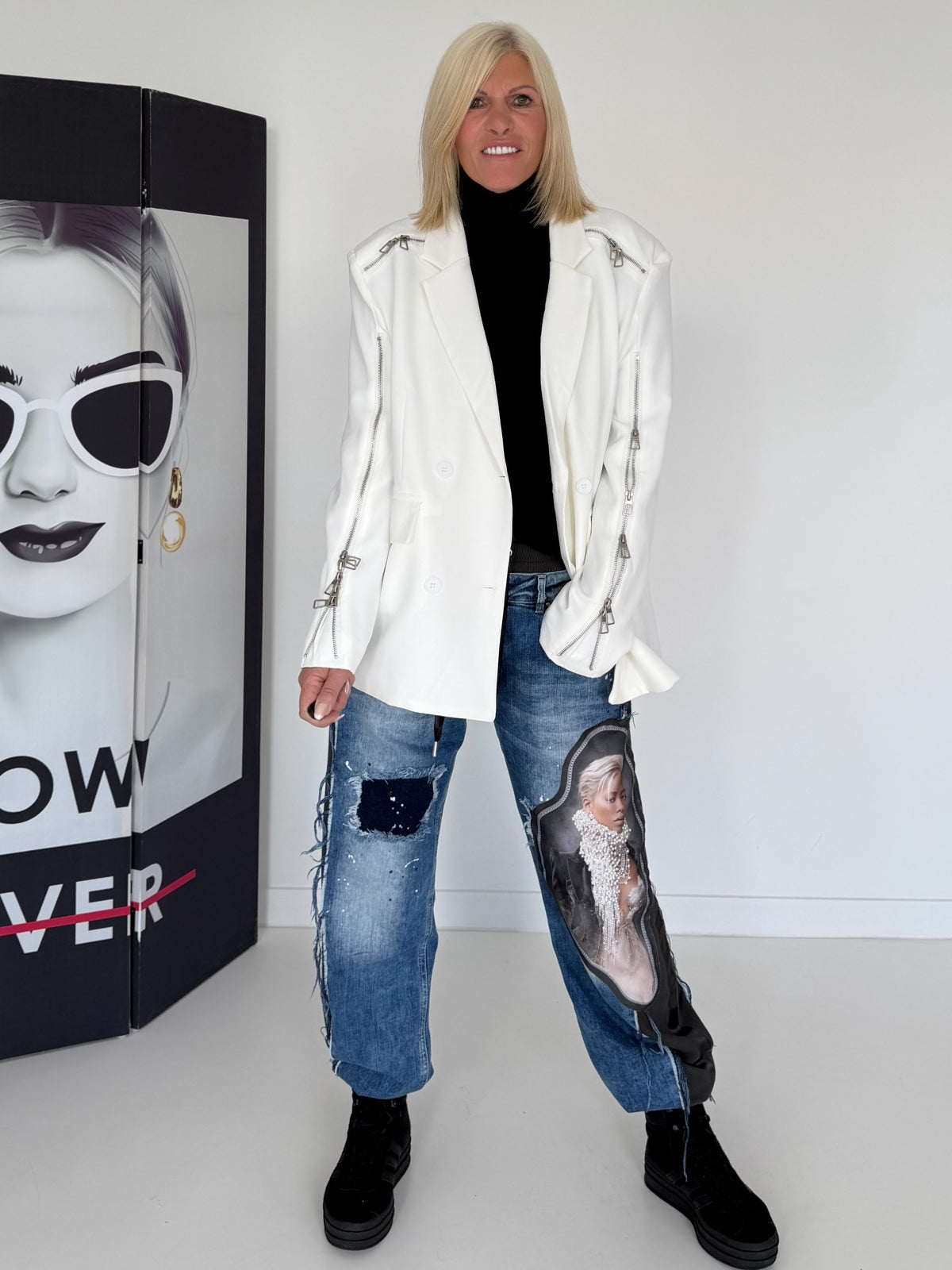 Stylischer Blazer mit Reißverschlüssen - weiss
