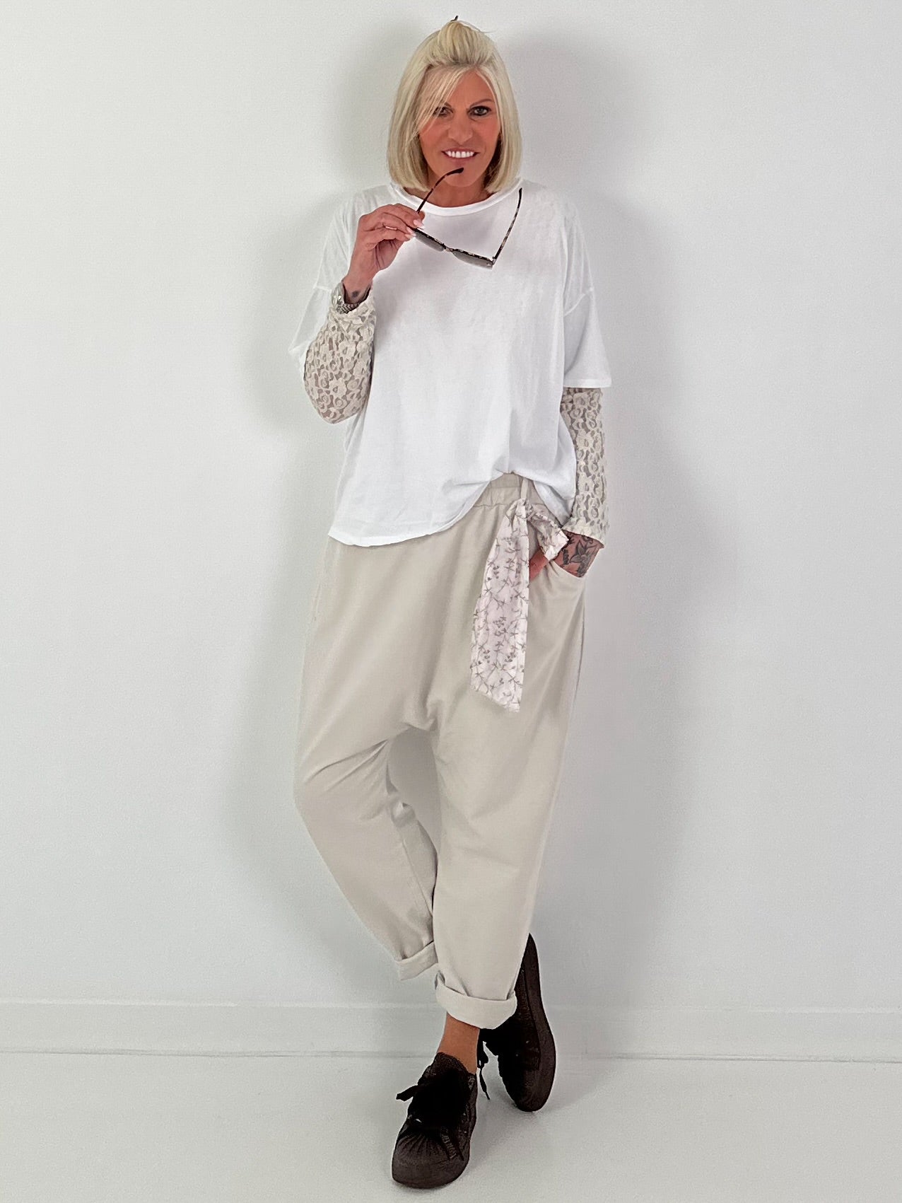Baggy pants with decorative scarf - beige