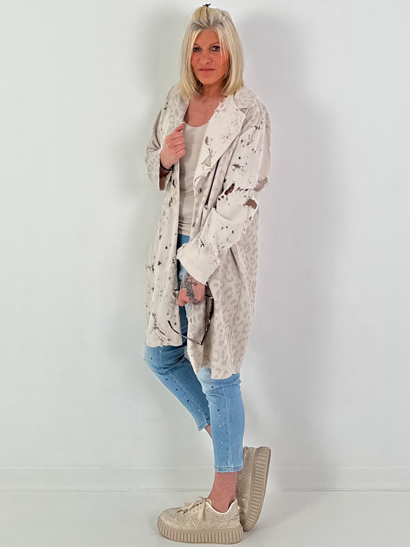 Destroyed Look Leopard Denim Jacket - beige