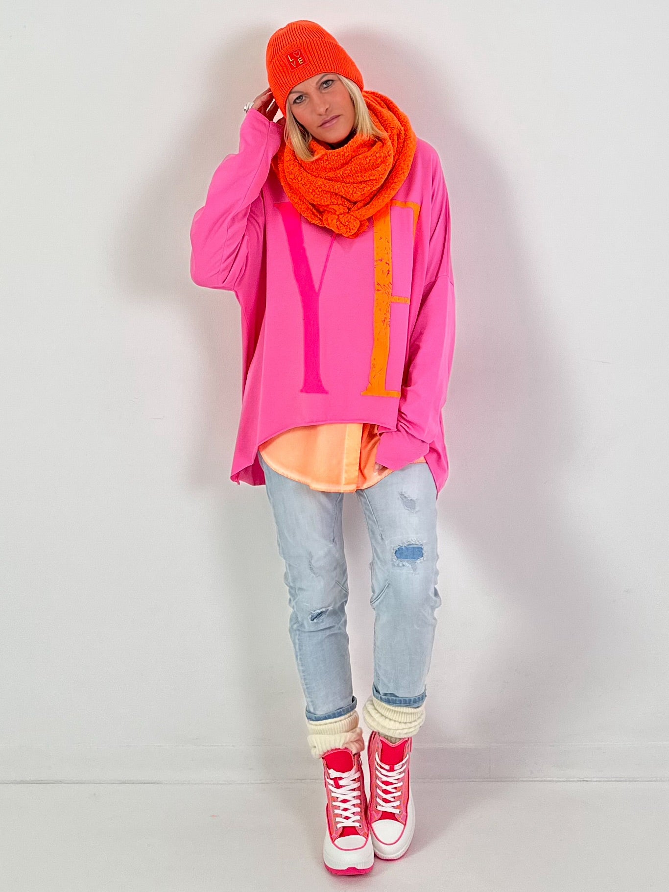 Oversized shirt model "YEAH" - bubble pink
