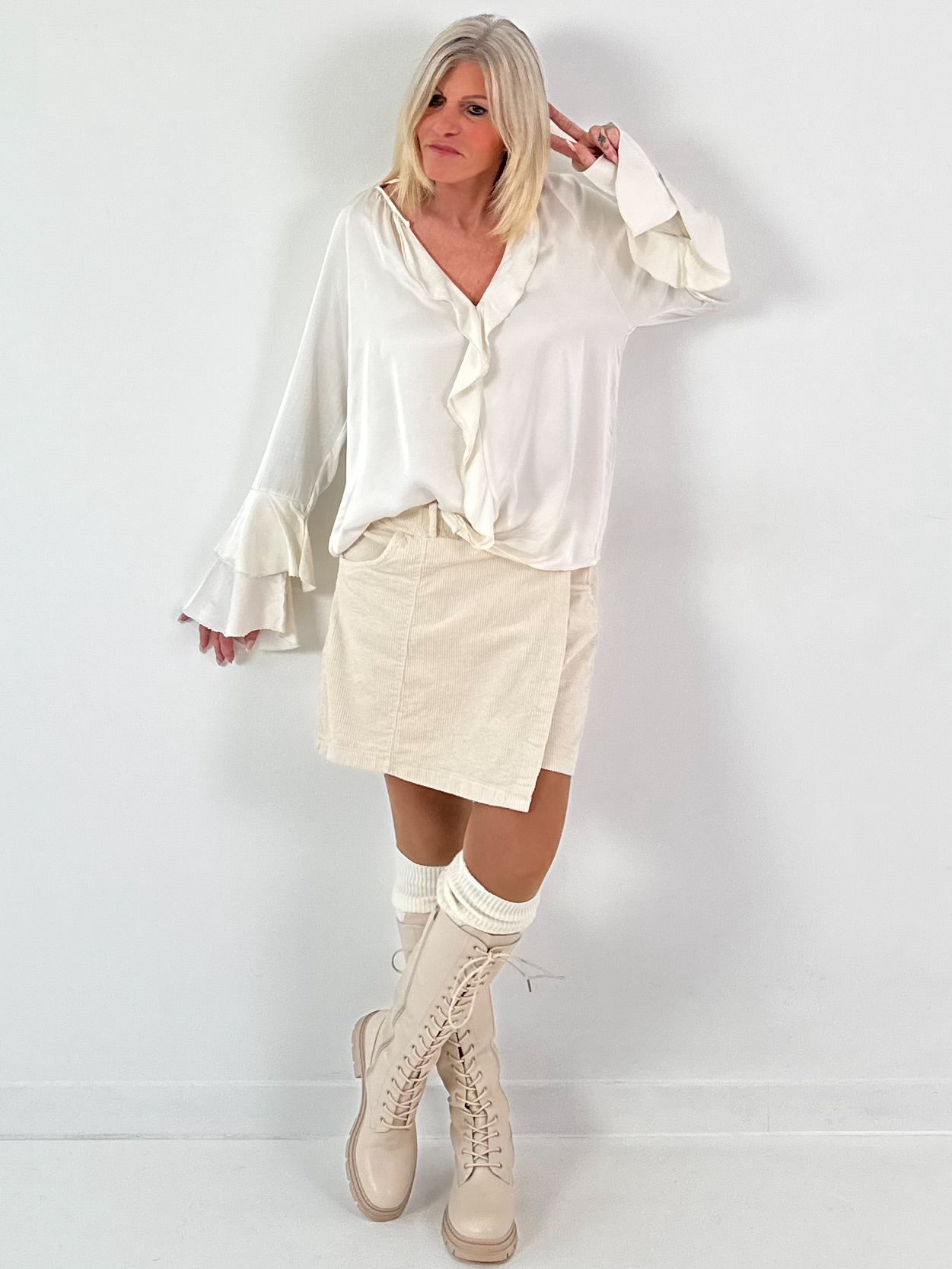 Blouse met volants model "Lush Light" - beige