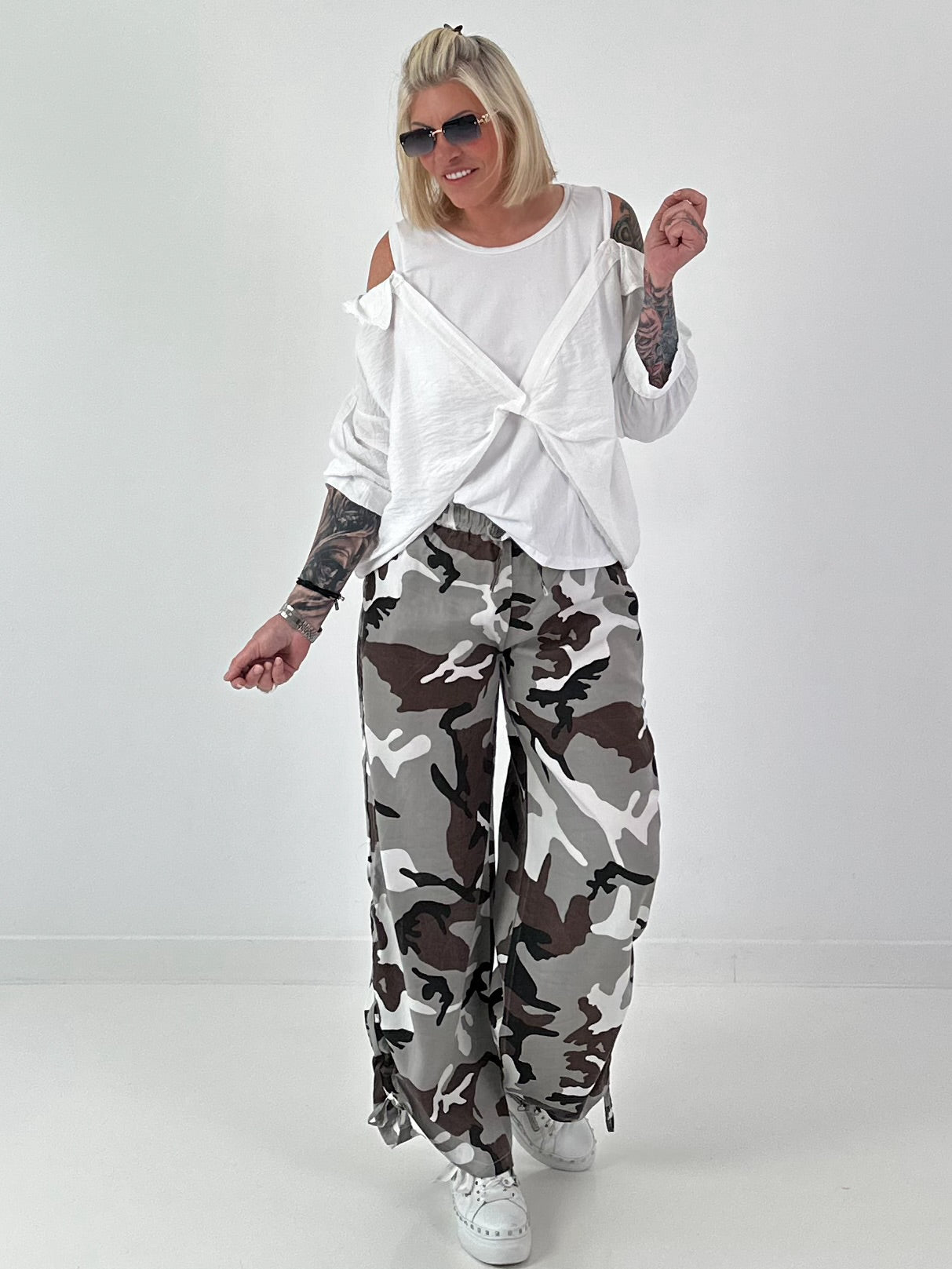 Balloon Linen Trousers with Fringe Details - taupe
