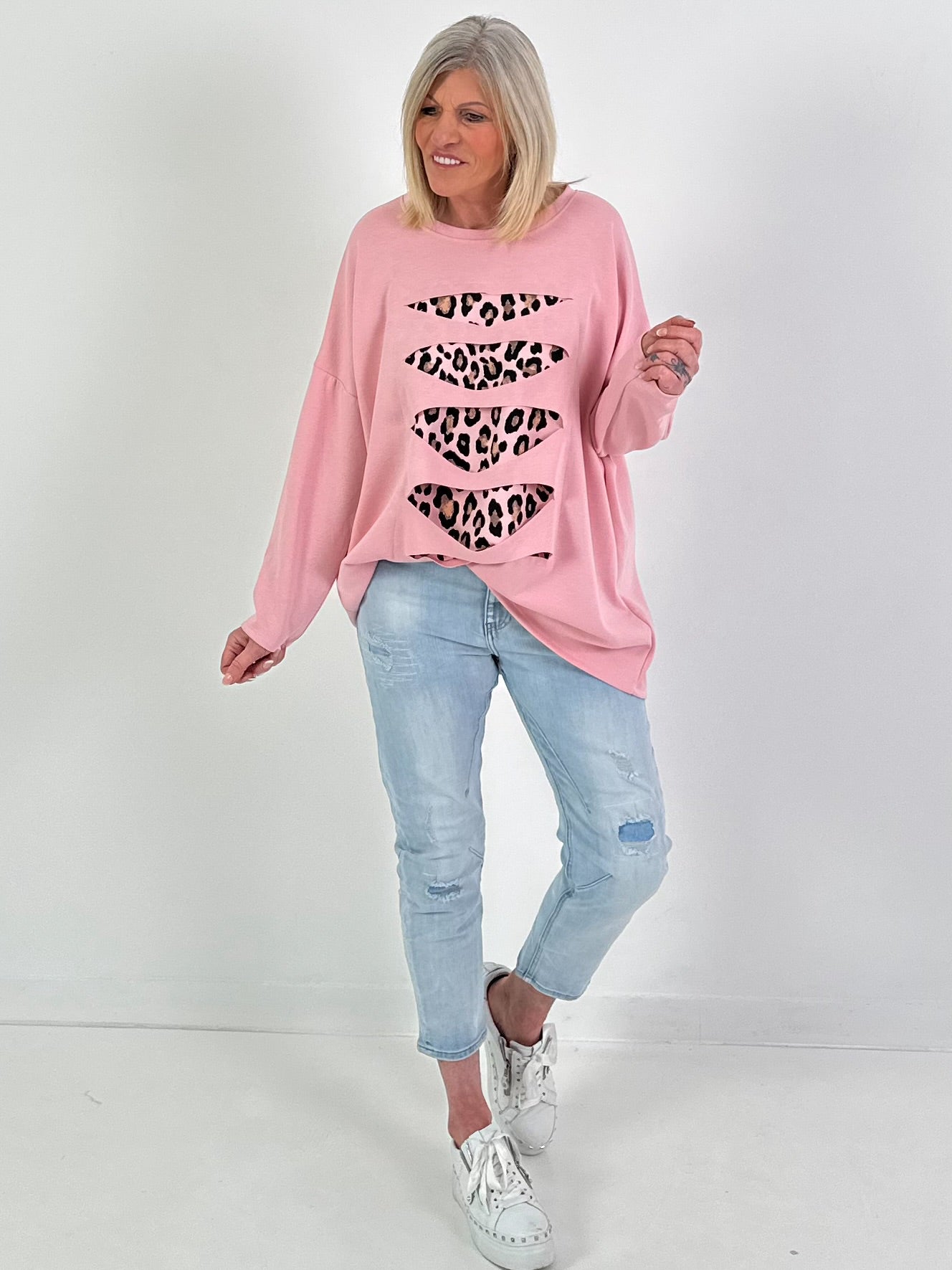 Sweater with cut-outs - pink