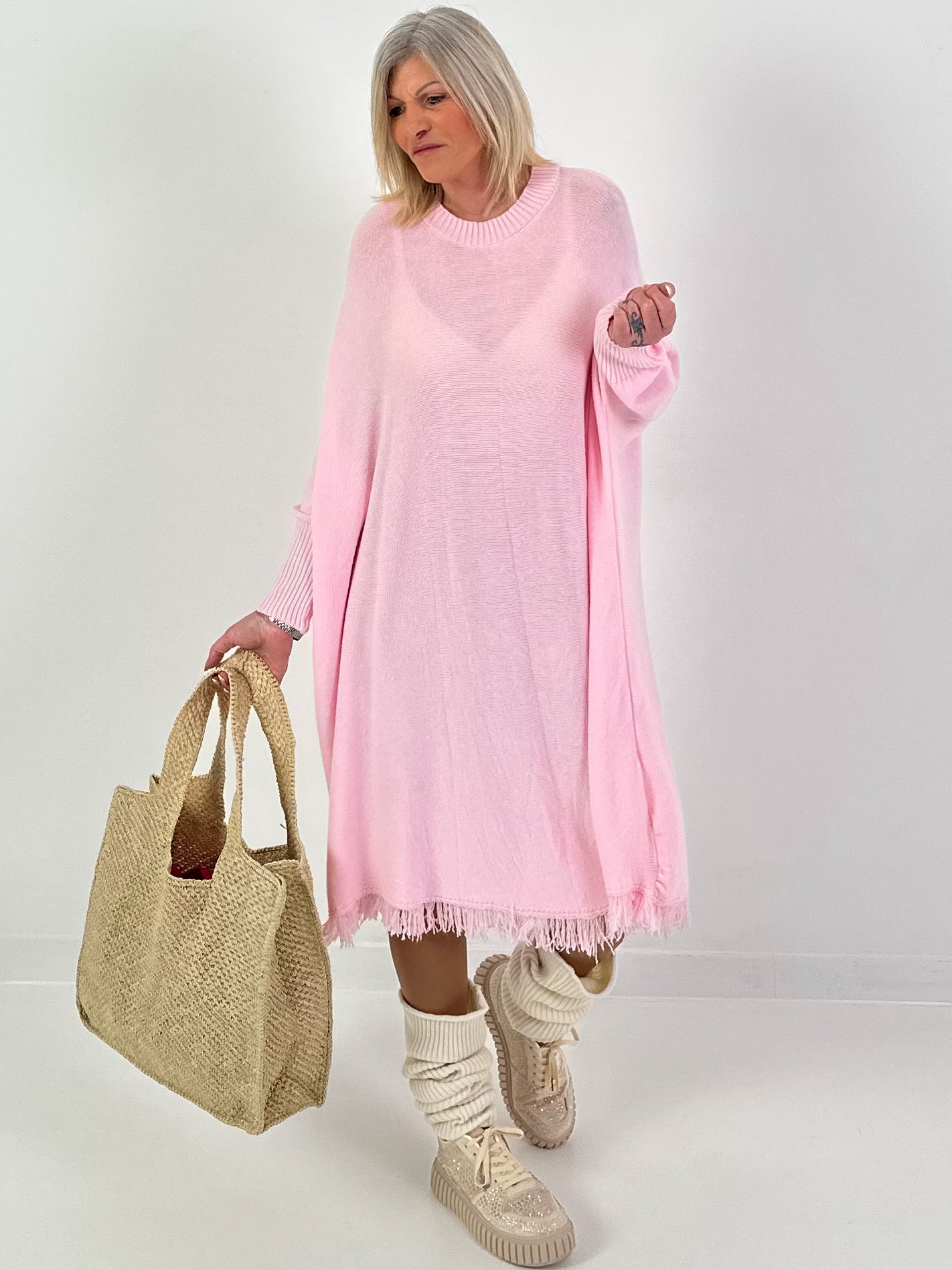Strickkleid mit Fransen - rosa