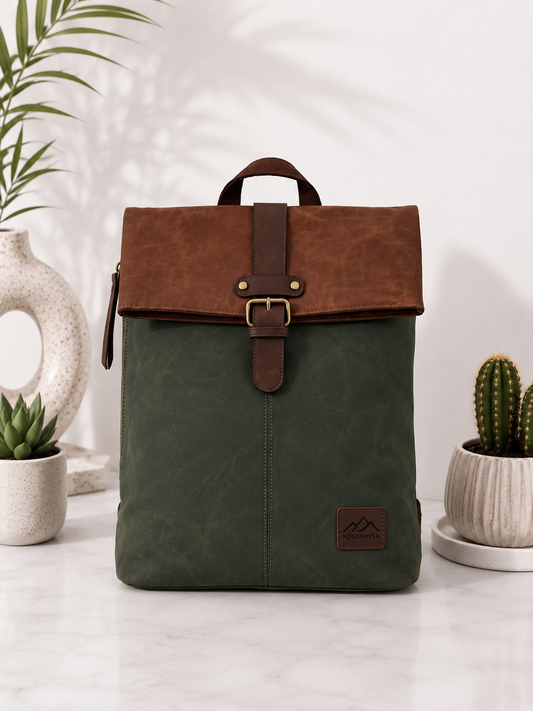 Backpack in Vintage Leather Look - Green - Brown