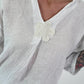 Leinen Shirt mit aufgesetzter Häkelblume - weiss